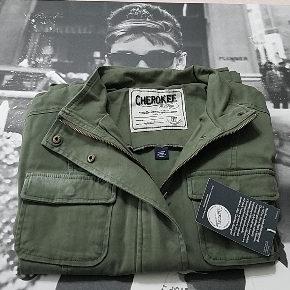 New!! Cherokee Heritage Cargo Tie Utility Jacket - Picture 4 of 8